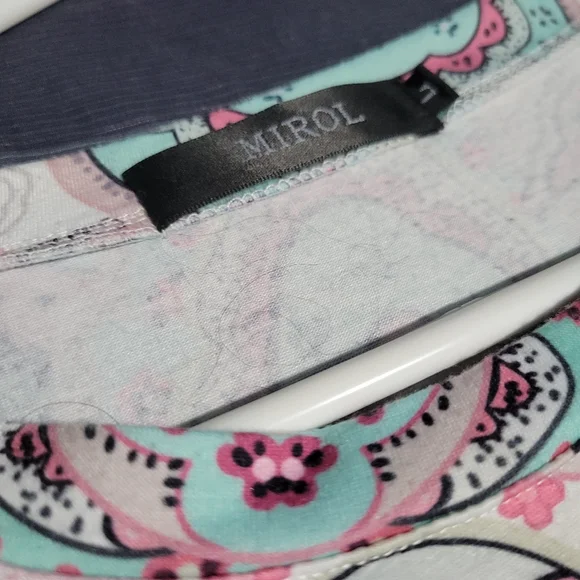 Large Tunic - Picture 2 of 2